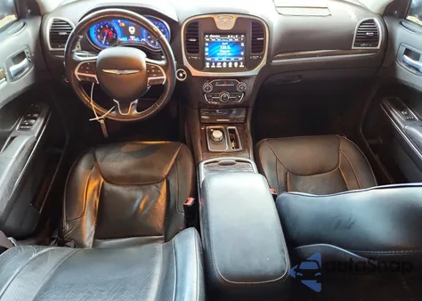 2015 Chrysler 300C z USA, uszkodzony, nr VIN 2C3CCAEG5FH864390